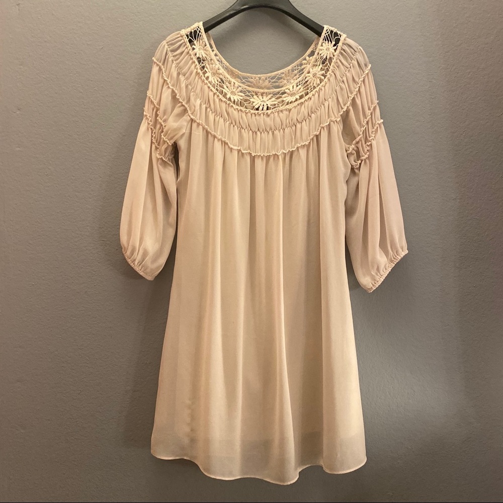 Vintage  flower girl hippie dress with lace